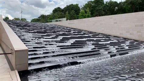 louis vuitton waterfall|the Louis Vuitton museum.